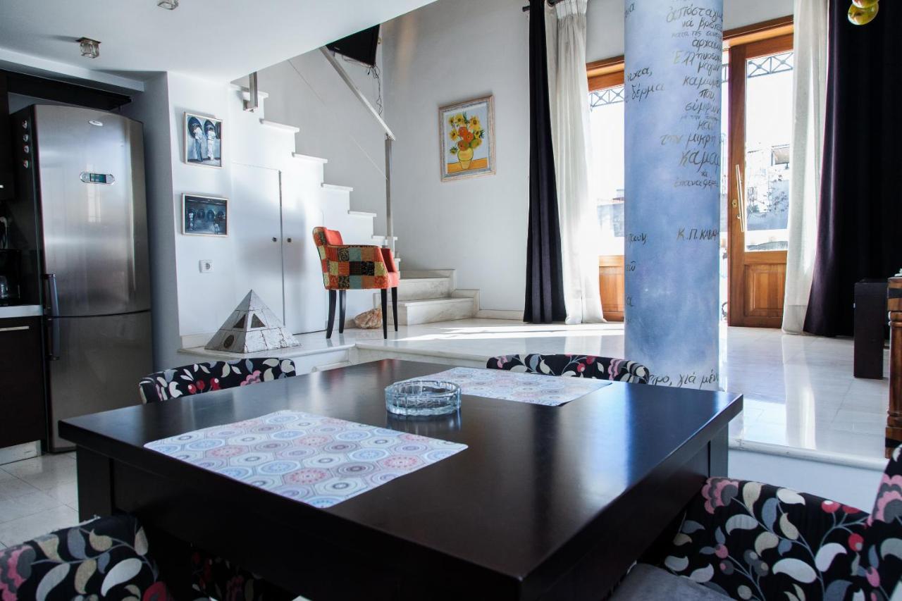 شقة أثينا  في Unique Apt W/ Veranda Walking Distance To Sites المظهر الخارجي الصورة